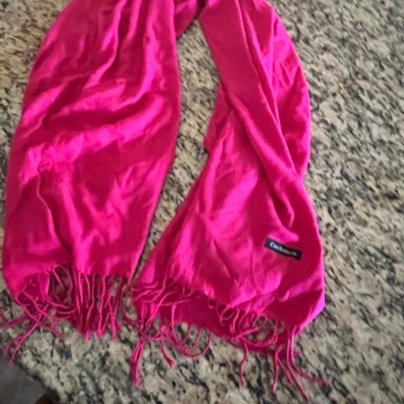 Bean Paste ( Deep Pink) colored cashmere pashmina shawl - Picture 2 of 6